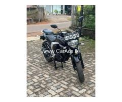 YMAHA FZ V2 Fazer - 2016