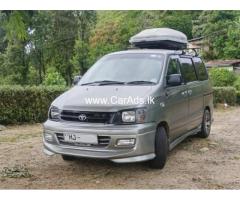 Toyota Noah KR42 - 1999