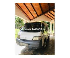 Nissan Vannete - 2001