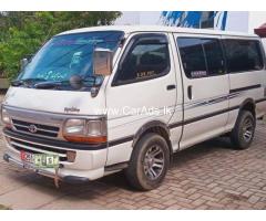 TOYOTA HIACE - 1995