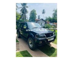 MITSUBISHI MONTERO SPORTS JEEP - 2003