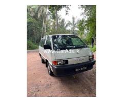 Toyota Towance CR27 - 1990