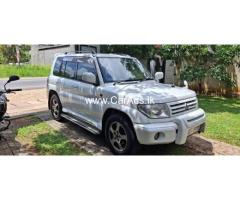 Mitsubishi Montero io GDI - 1999