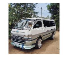 Toyota Dolphin - 1999