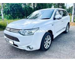 MITSUBISHI OUTLANDER PHEV PLUG-IN HYBRID 2014