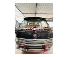NISSAN CARAVAN - 1993