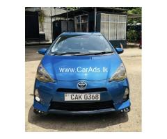 Toyota Aqua S Grade – 2012