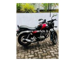 Bajaj V 15 - 2016
