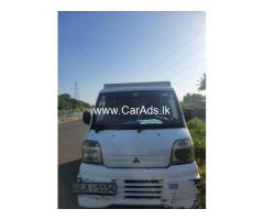 Mitsubishi MiniCab - 2005