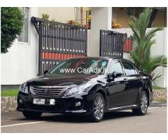 TOYOTA CROWN - 2009