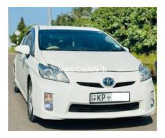 TOYOTA PRIUS - S - 2010