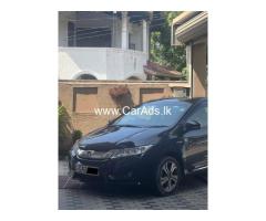 Honda Grace - 2014
