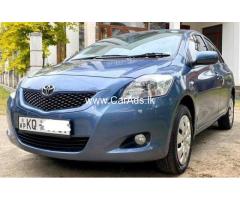 TOYOTA YARIS - 2011