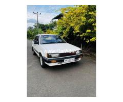 Mazda Familia - 1990