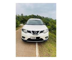 Nissan X-Trail Hybrid 2015