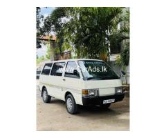 Nissan Vanette - 1988