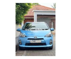 Toyota Aqua grade s 2012