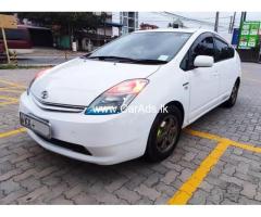 TOYOTA PRIUS 2ND GENERATION 2011