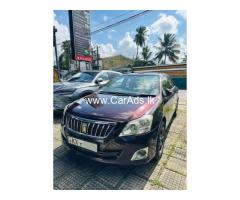 Toyota premio 2013