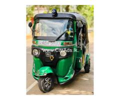 Bajaj RE - 2015