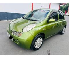 Nissan march AK 12 2002