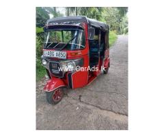 Bajaj RE - 2015