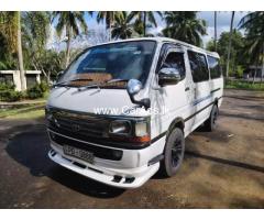 Toyota Dolphin Diga LH178 - 2001