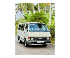 TOYOTA HIACE LH51 - 1990
