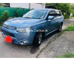 Mitsubishi Outlander - 2013