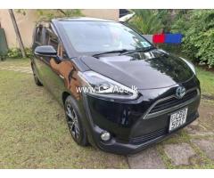 Toyota Sienta Hybrid 2018