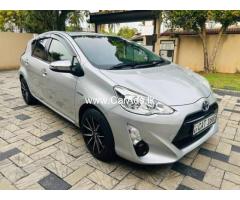 Toyota Aqua  2015