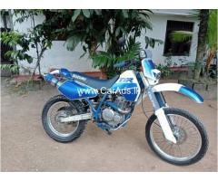 Suzuki DR 250 - 2010
