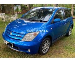 Toyota IST FL Garde  2002