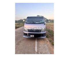 Nissan Caravan E25 2003