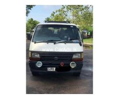 Toyota Dolphin 2006
