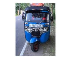 Bajaj RE - 2017