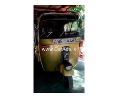 Bajaj RE - 2015