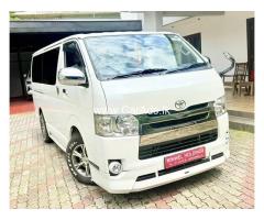 TOYOTA HIACE KDH201 - 2015