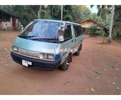 Toyota Towance CR27 - 1992