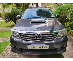 Toyota Fortuner 2013