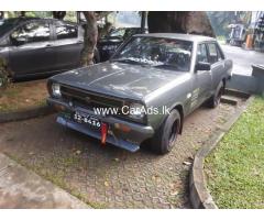Nissan B310 - 2000