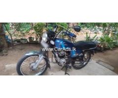 Bajaj Boxer - 2012