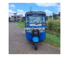 Bajaj RE - 2017